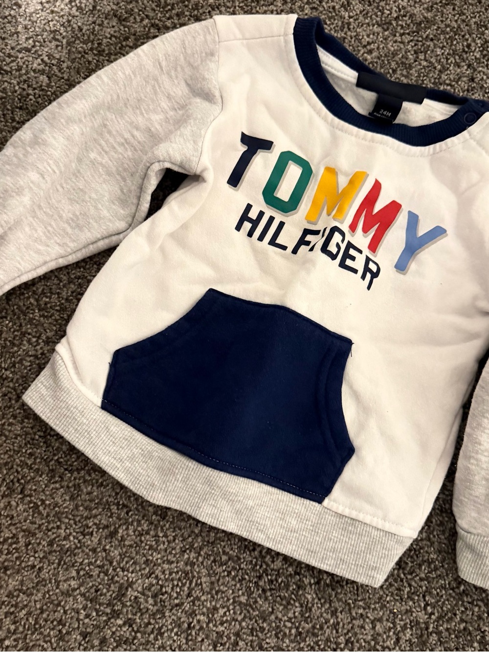 Tommy Hilfiger White, Navy & Grey Colorblock Logo Sweatshirt